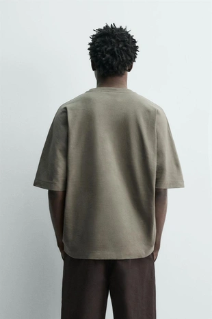 Футболка REGULAR FIT с эффектом потертости