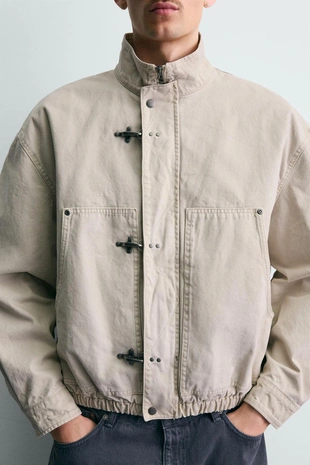 Укороченная куртка с застежками-тоггл- Заказать в России