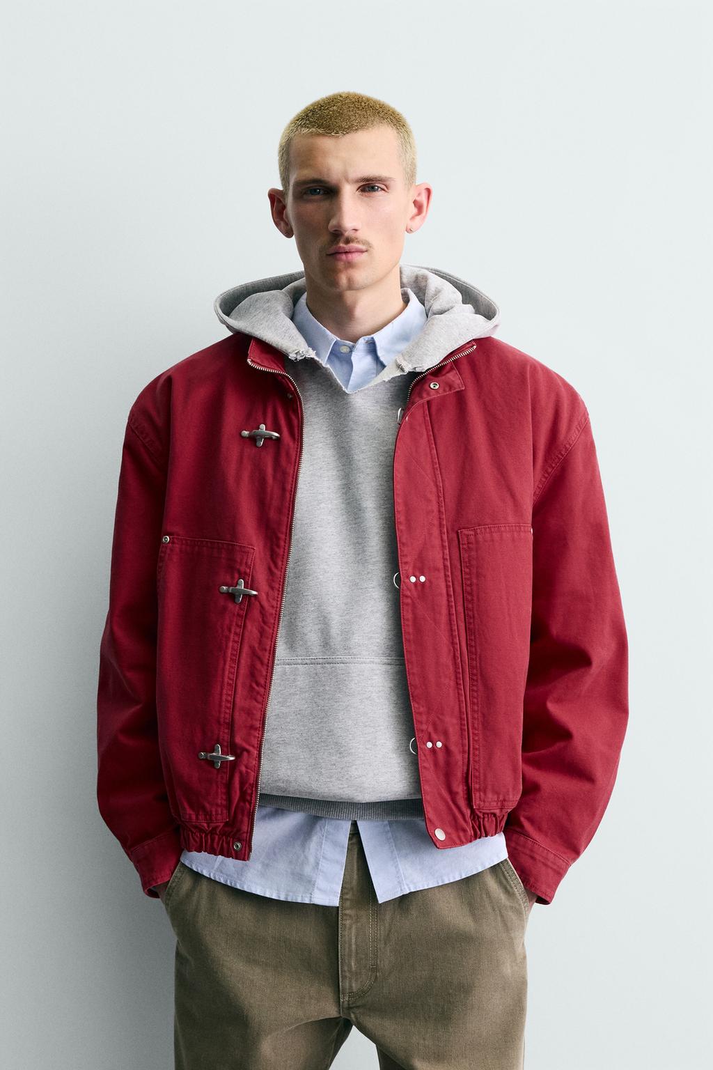 УКОРОЧЕННАЯ КУРТКА С ЗАСТЕЖКАМИ-ТОГГЛ