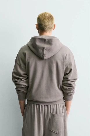 Худи с эффектом потертости на молнии