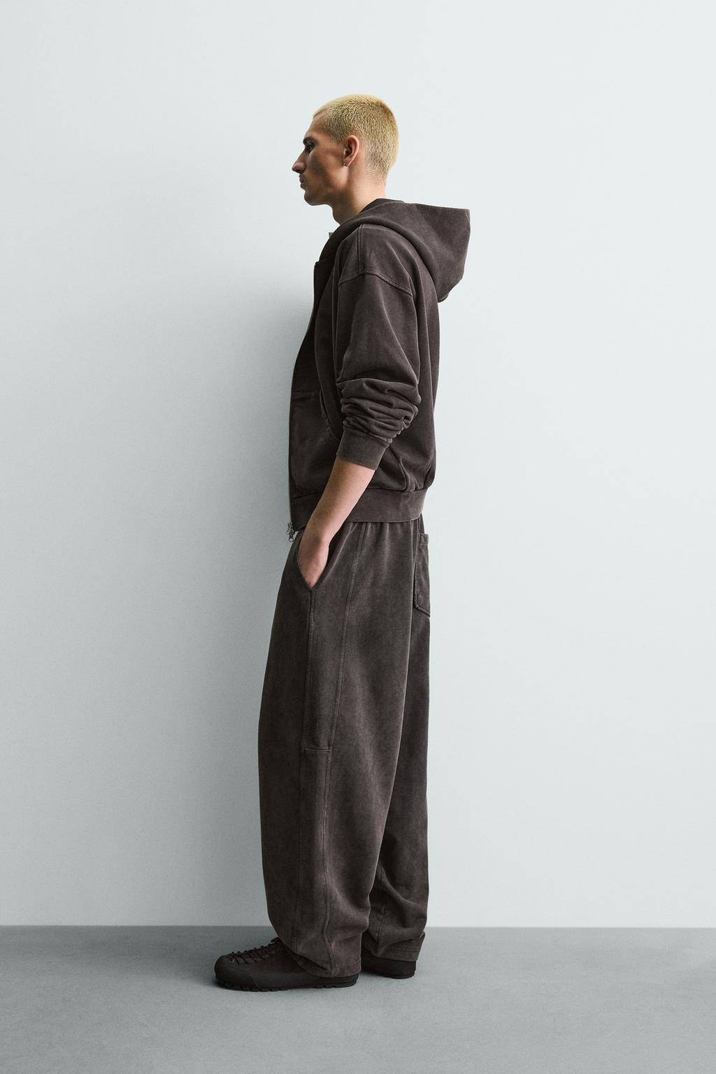 ТОЛСТОВКА С ЭФФЕКТОМ ПОТЕРТОСТИ НА МОЛНИИ С КАПЮШОНОМ