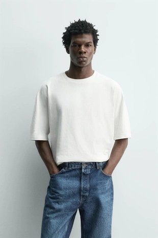 Футболка классического кроя с эффектом потертости- Заказать в России