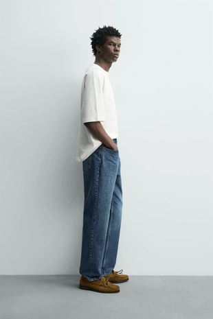 Футболка классического кроя с эффектом потертости- Заказать в России