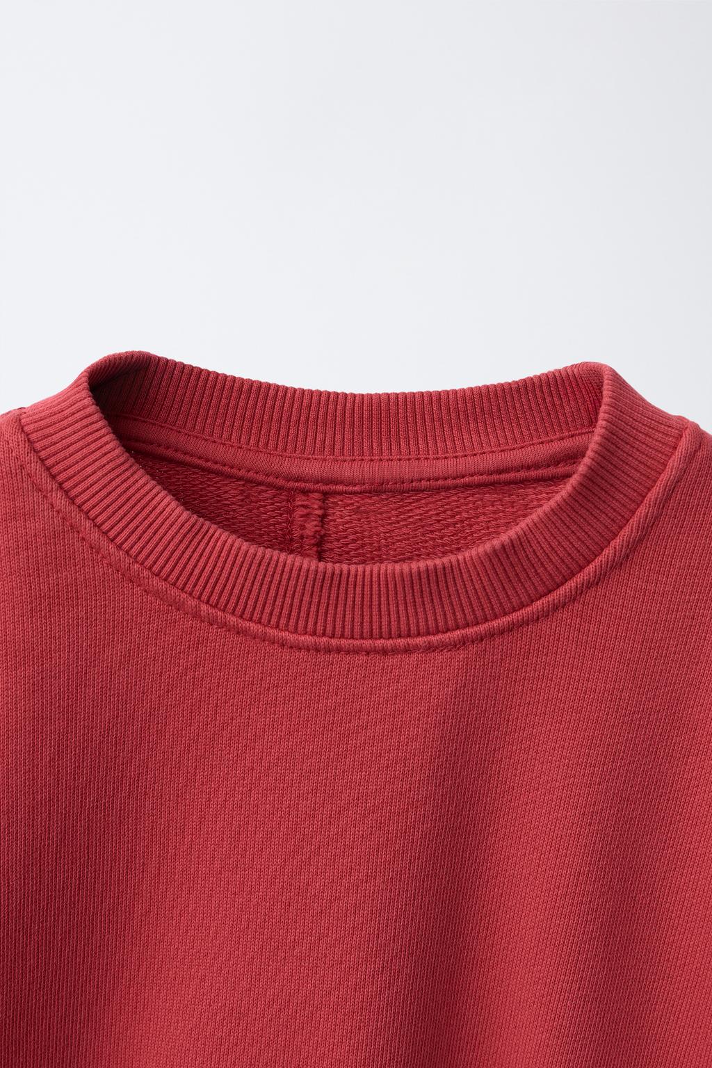 КОМПЛЕКТ ИЗ ТОЛСТОВКИ И БРЮК-ДЖОГГЕРОВ С НАШИВКОЙ