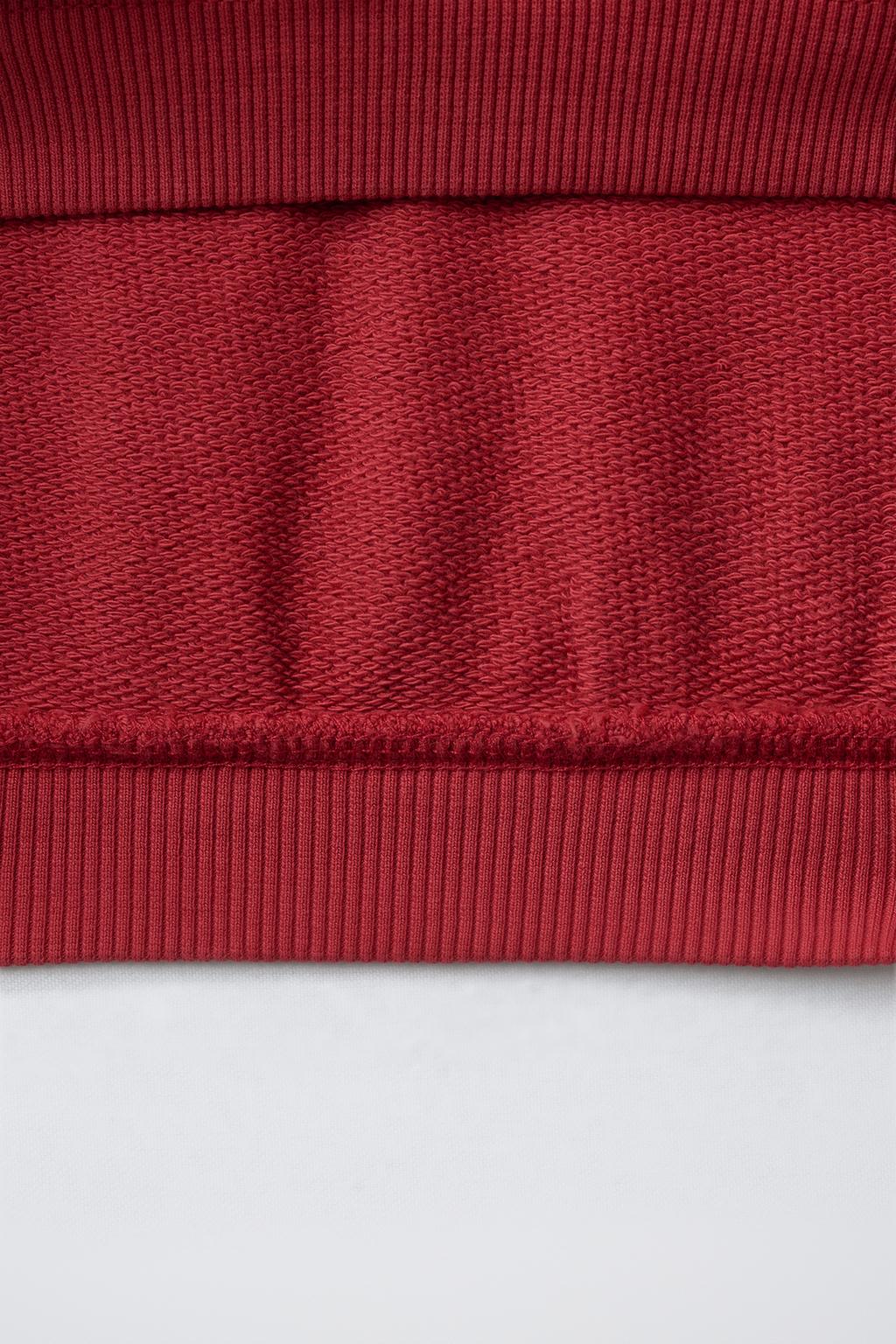 КОМПЛЕКТ ИЗ ТОЛСТОВКИ И БРЮК-ДЖОГГЕРОВ С НАШИВКОЙ