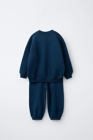 Комплект из толстовки и брюк-джоггеров с нашивкой