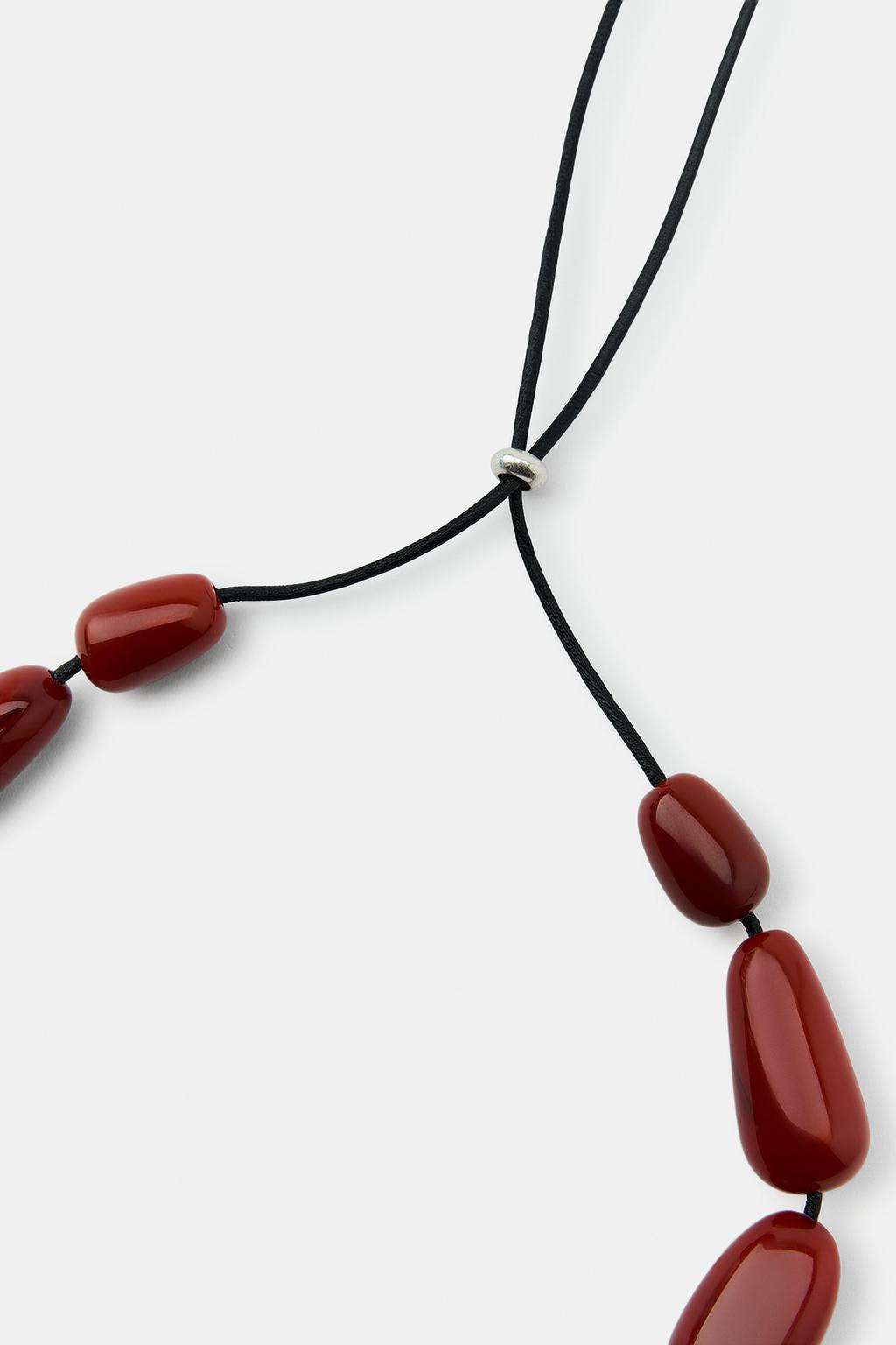 ОЖЕРЕЛЬЕ ИЗ БУСИН И СМОЛЫ