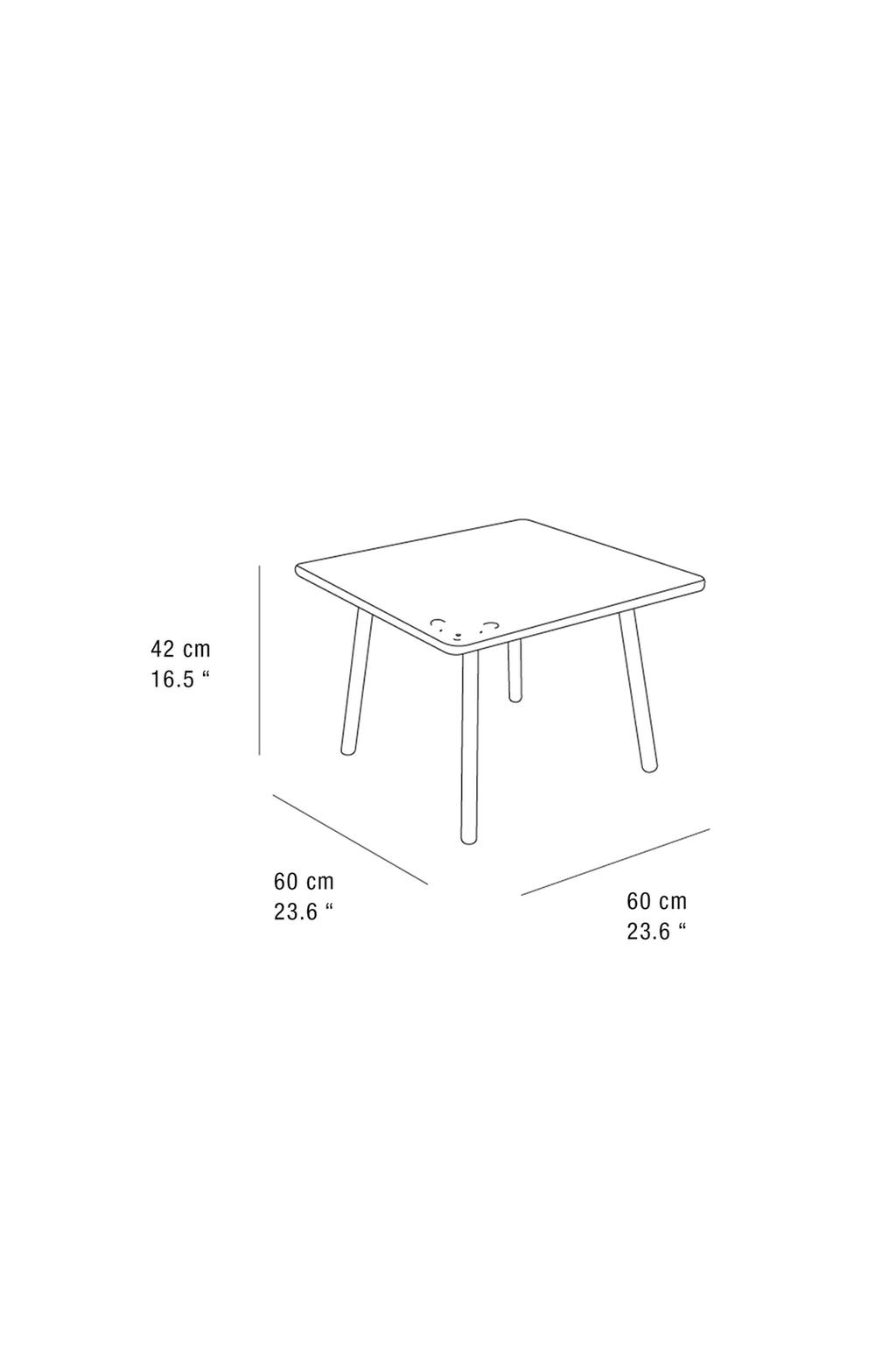 Деревянный стол с медвежьим узором