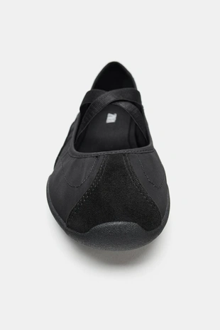 Балетки в спортивном стиле с эластичными ремешками- Заказать в России