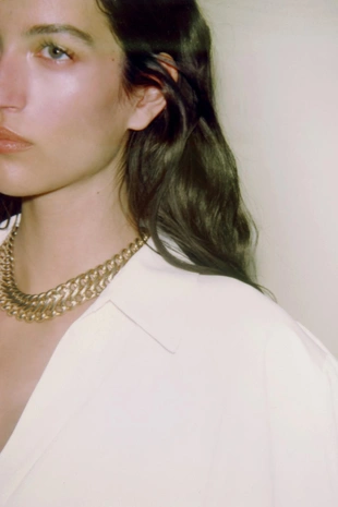 Рубашка с асимметричным низом и складками- Заказать в России