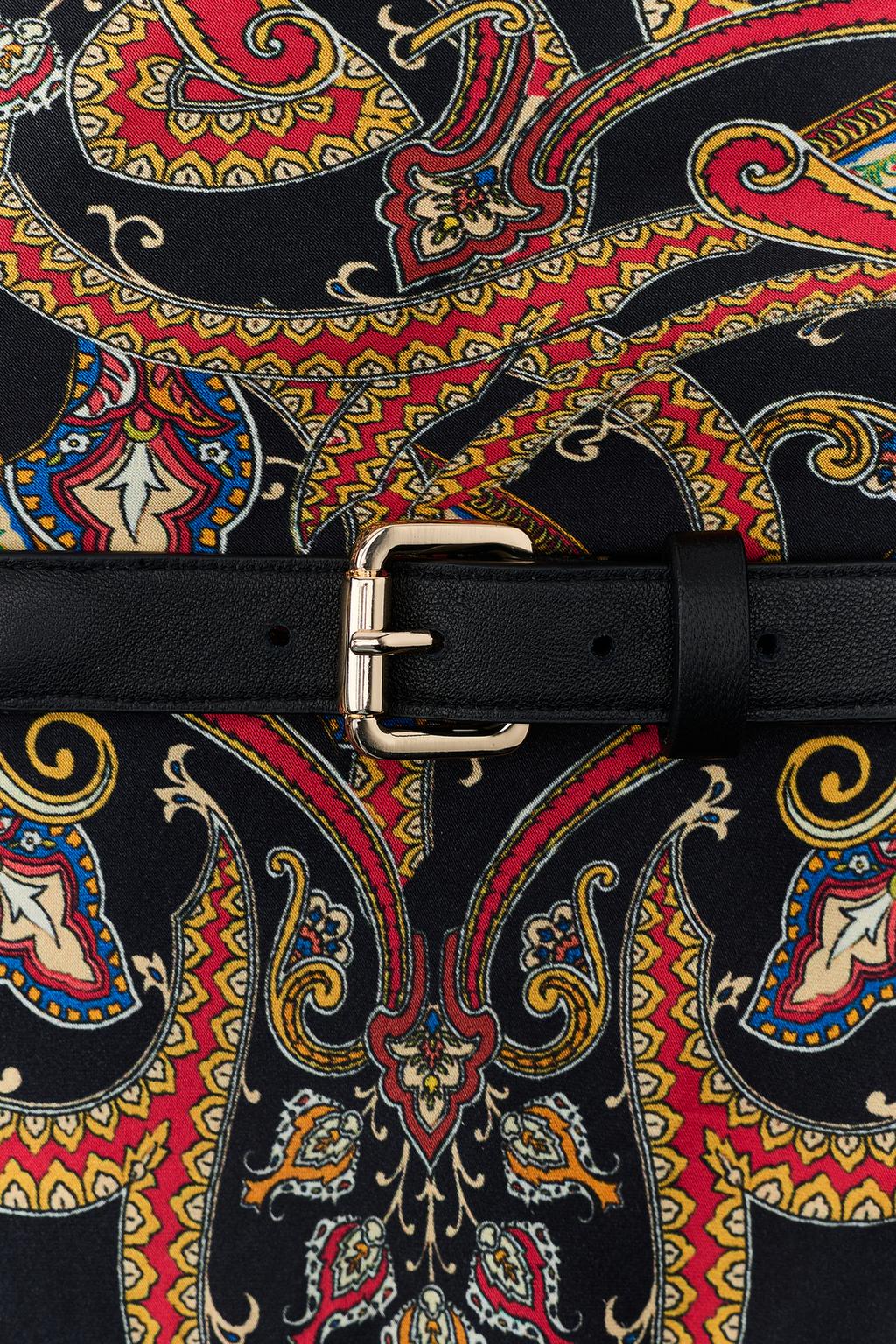 РЕМЕНЬ-ПЛАТОК С ПРИНТОМ