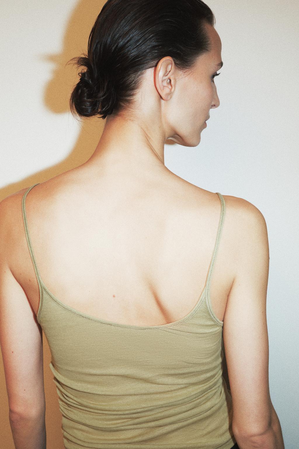 ТОП ИЗ ХЛОПКА SUPIMA® НА БРЕТЕЛЯХ