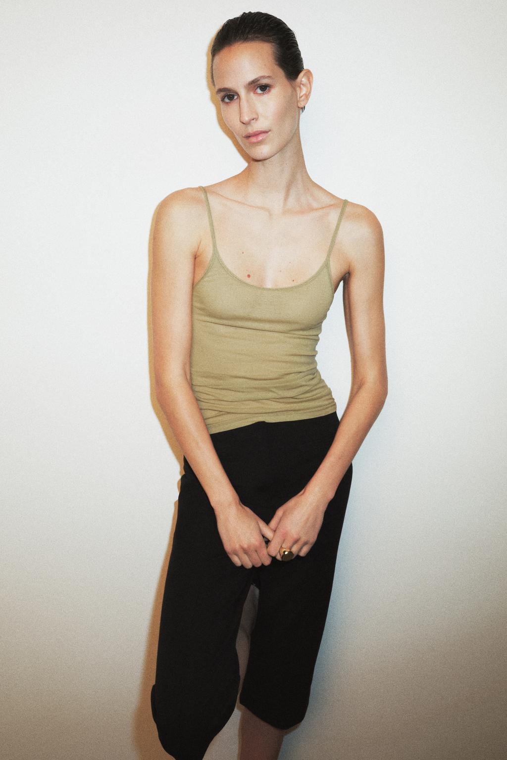 ТОП ИЗ ХЛОПКА SUPIMA® НА БРЕТЕЛЯХ