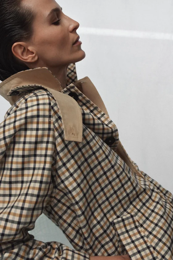 ДВУСТОРОННИЙ ТРЕНЧ В КЛЕТКУ — коллекция Zara «ZW»