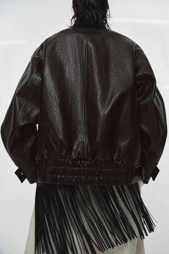 КУРТКА ИЗ ИСКУССТВЕННОЙ КОЖИ — коллекция Zara «ZW»