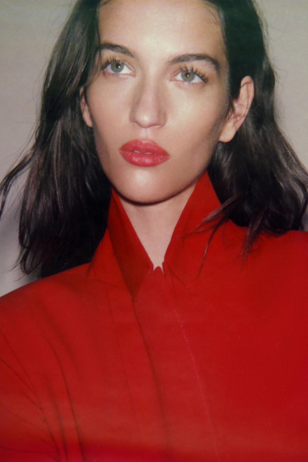 ПРИТАЛЕННЫЙ БЛЕЙЗЕР С ПОДПЛЕЧНИКАМИ