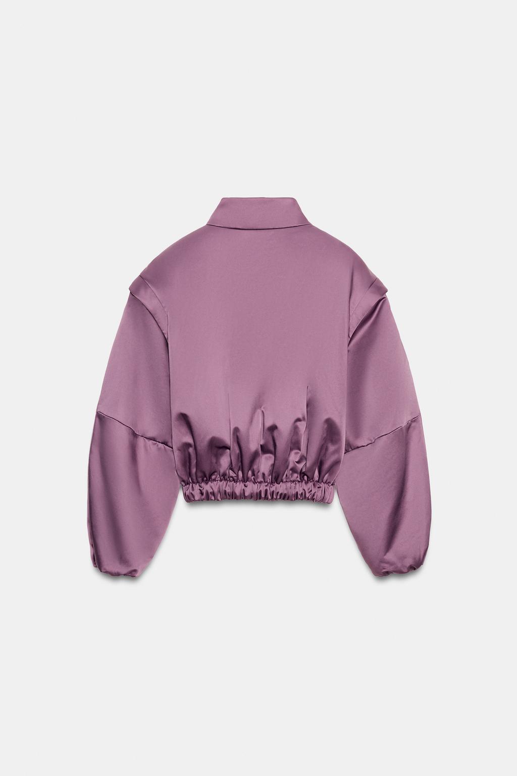 СТЕГАНАЯ КУРТКА С ВЫДЕЛЕННОЙ ЛИНИЕЙ ПЛЕЧ