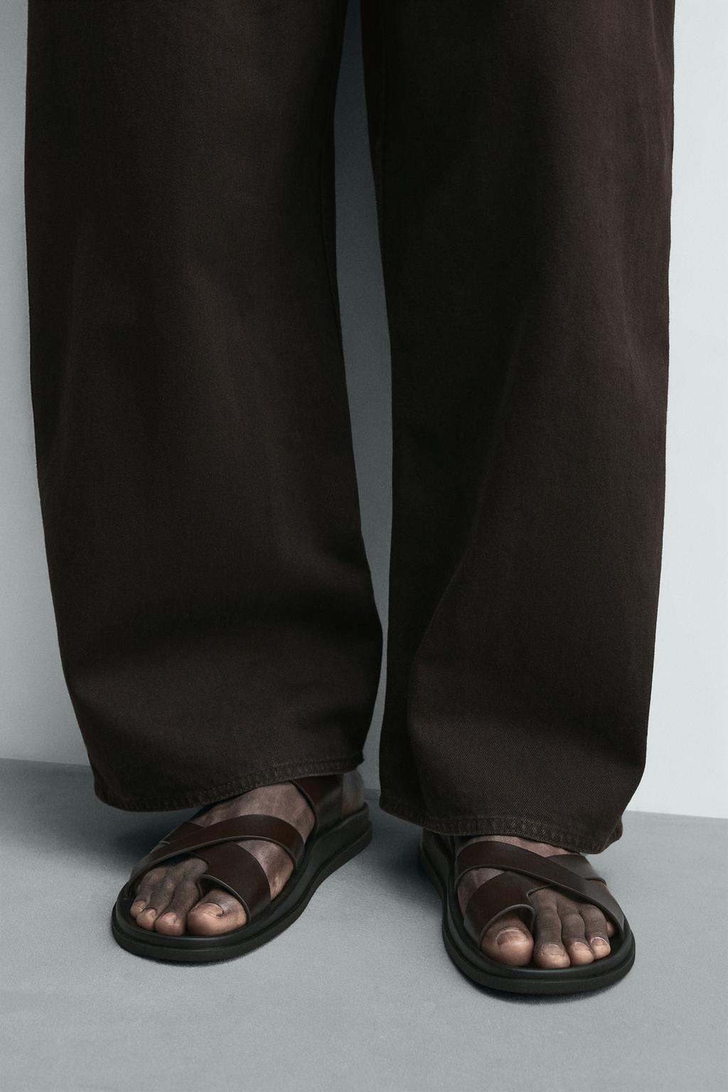 САНДАЛИИ С РЕМЕШКАМИ