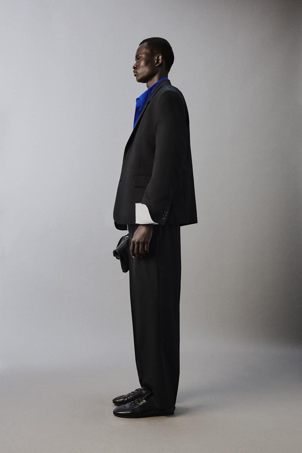 КОСТЮМНЫЙ БЛЕЙЗЕР ИЗ 100% ШЕРСТИ