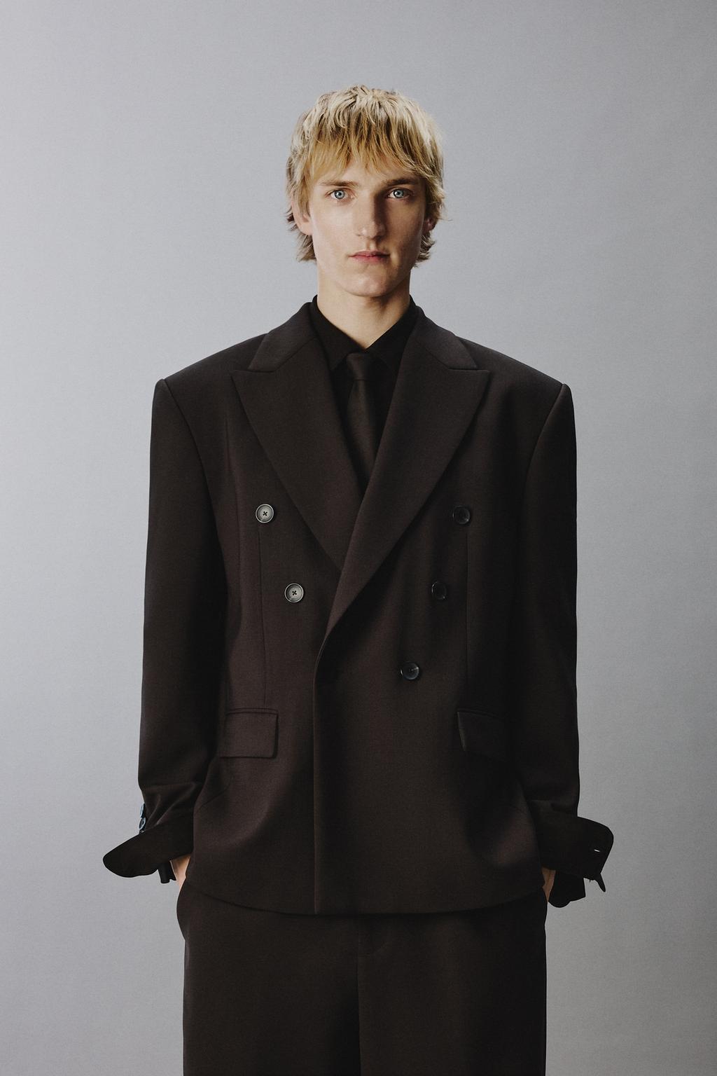 ДВУБОРТНЫЙ КОСТЮМНЫЙ БЛЕЙЗЕР ИЗ 100% ЛЬНА