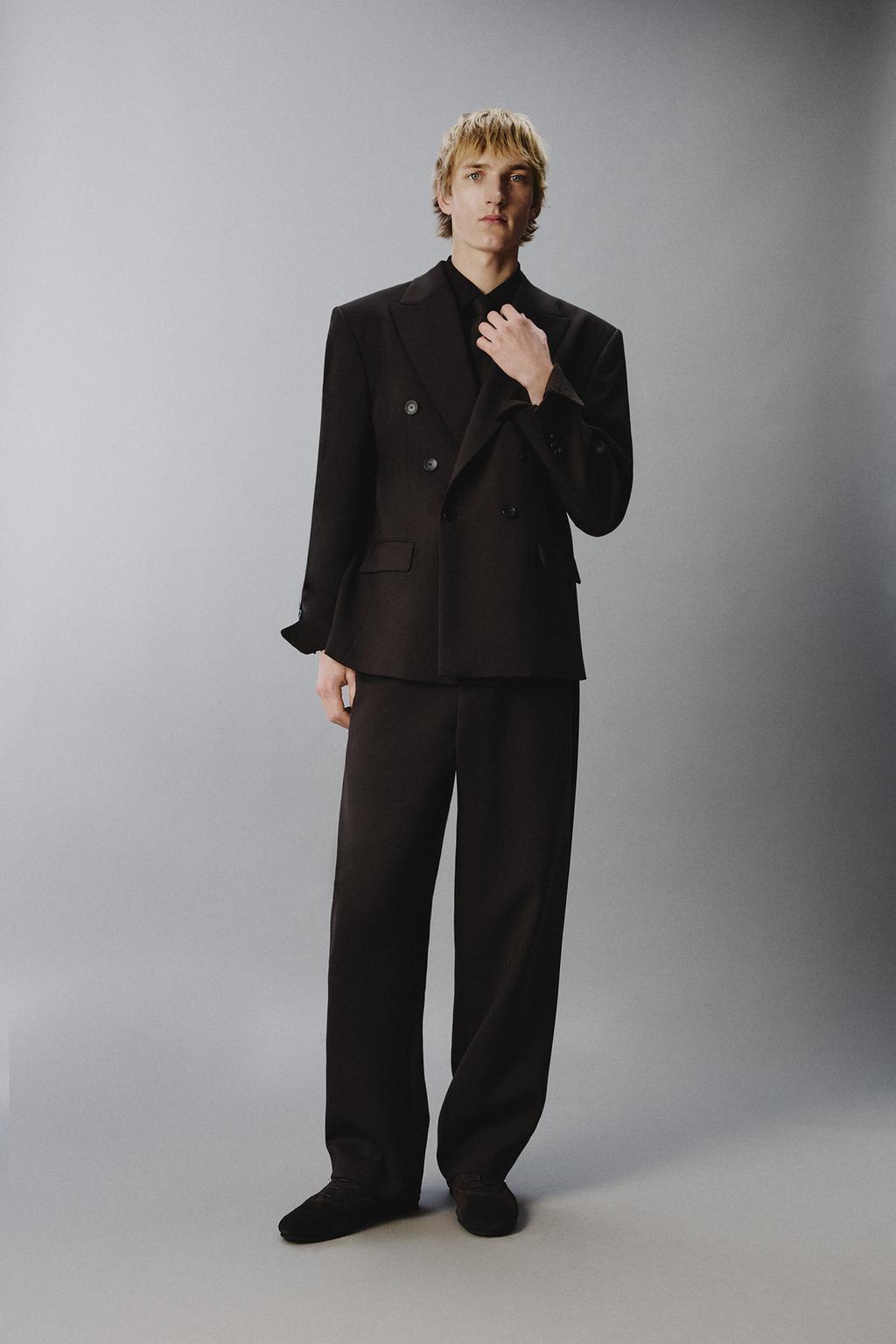 ДВУБОРТНЫЙ КОСТЮМНЫЙ БЛЕЙЗЕР ИЗ 100% ЛЬНА