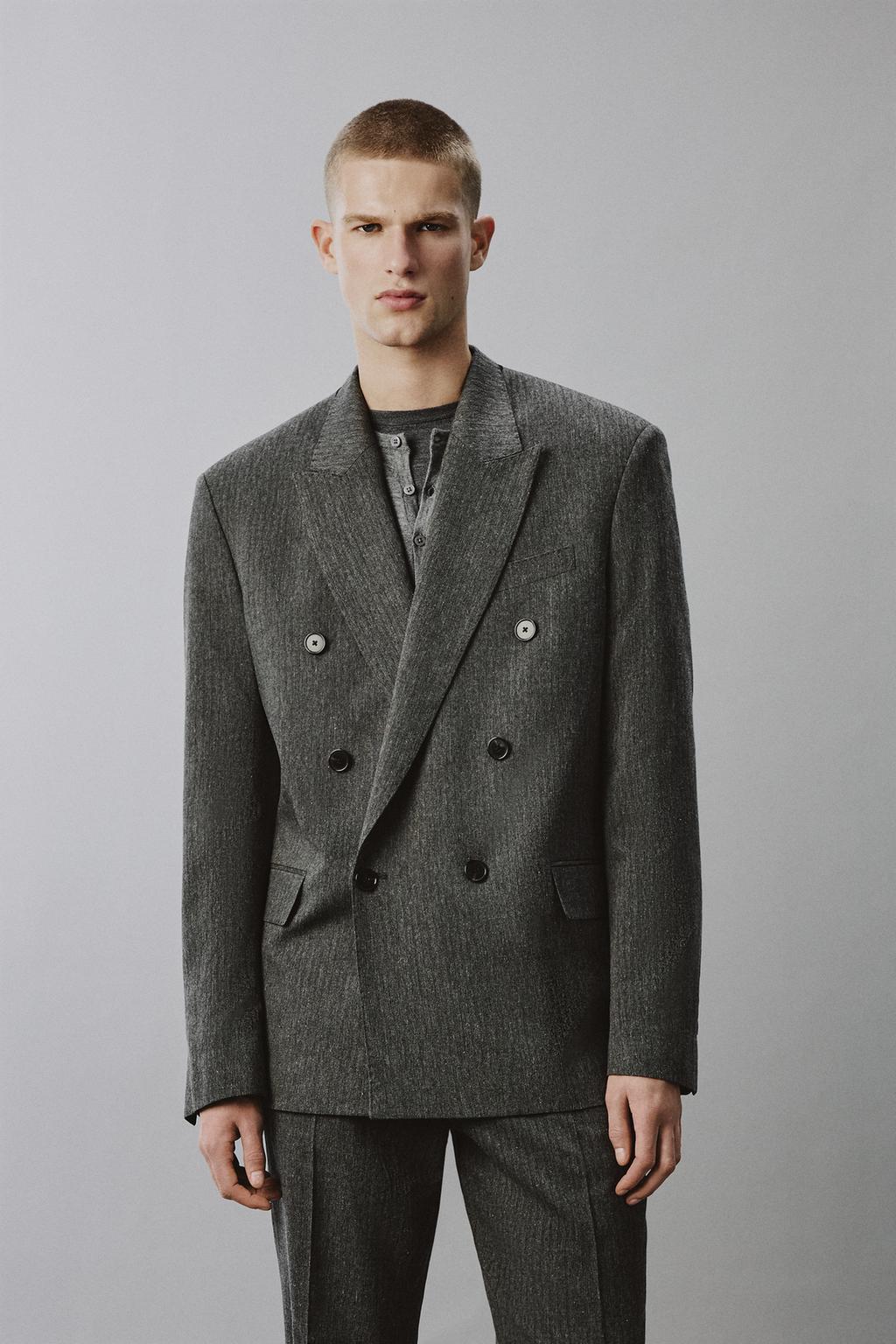 ДВУБОРТНЫЙ КОСТЮМНЫЙ БЛЕЙЗЕР В ПОЛОСКУ ИЗ РЕЛЬЕФНОЙ ТКАНИ