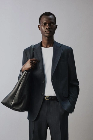 Костюмный блейзер в тонкую полоску- Заказать в России