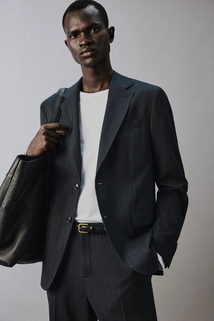 Костюмный блейзер в тонкую полоску- Заказать в России