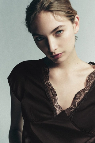 Топ из 100% лиоцелла с кружевом- Заказать в России