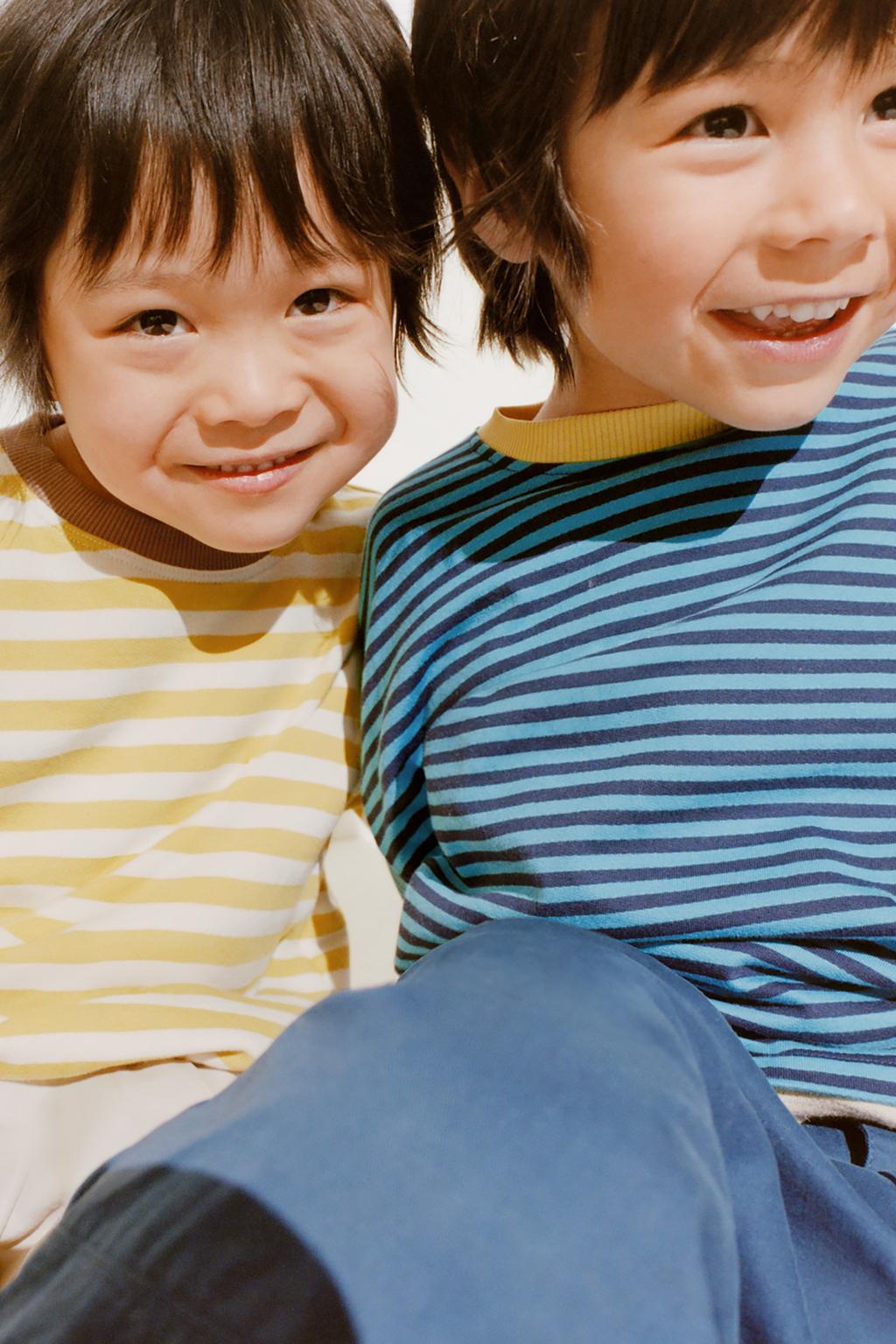 ZARA TIMELESS - ТОЛСТОВКА В КОНТРАСТНУЮ ПОЛОСКУ