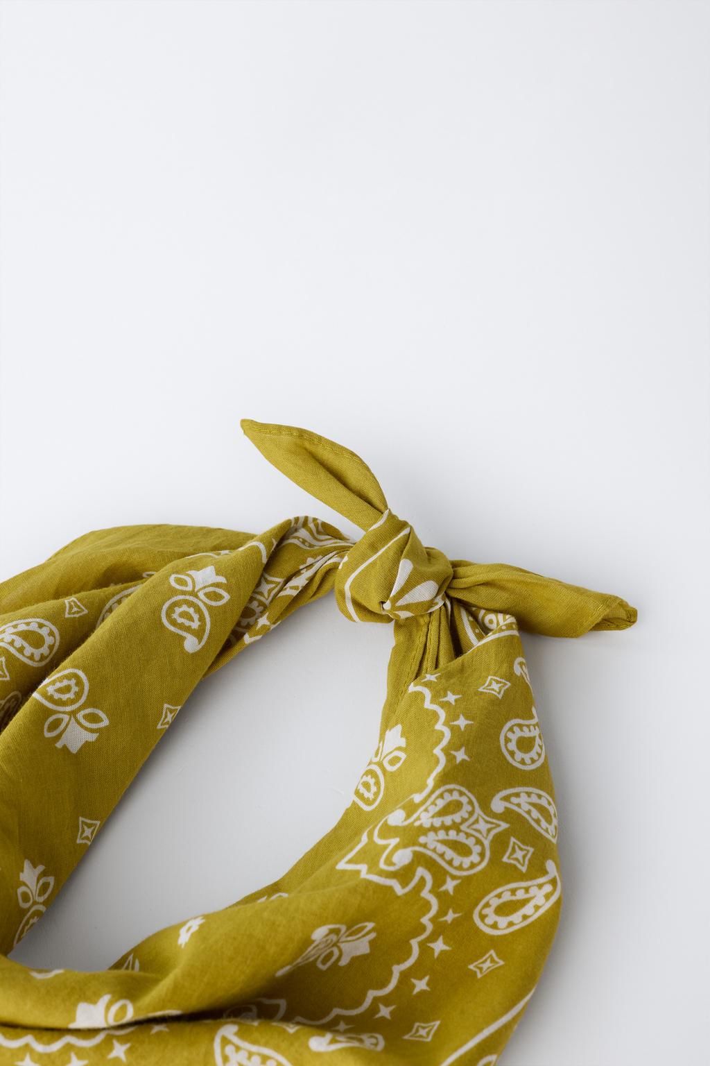 БАНДАНА С ПРИНТОМ ПЕЙСЛИ