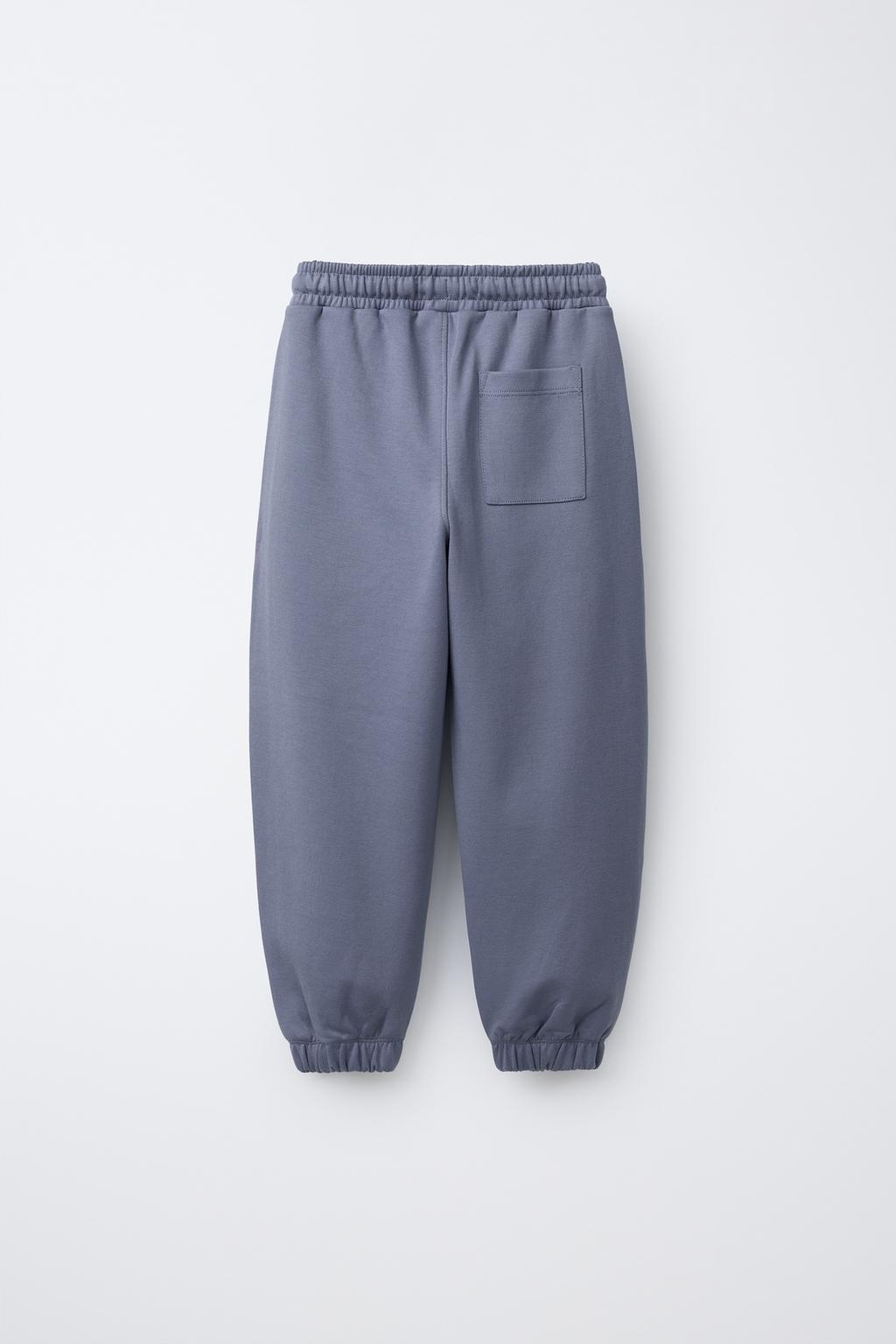 КОМПЛЕКТ ИЗ ТОЛСТОВКИ И БРЮК-ДЖОГГЕРОВ С НАДПИСЬЮ