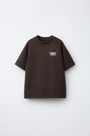 Комплект из футболки и шортов-бермудов из ткани интерлок с надписью- Заказать в России