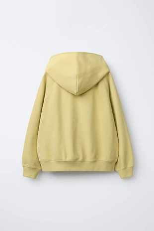 Толстовка с капюшоном и карманом