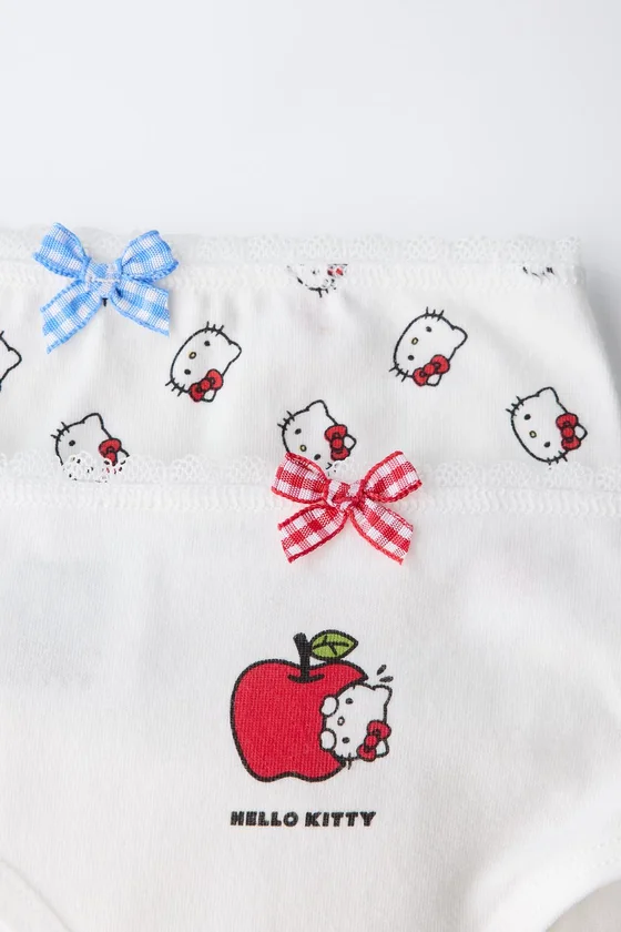 1,5-6 ЛЕТ/НАБОР ИЗ ТРЕХ ТРУСОВ С ПРИНТОМ HELLO KITTY © SANRIO