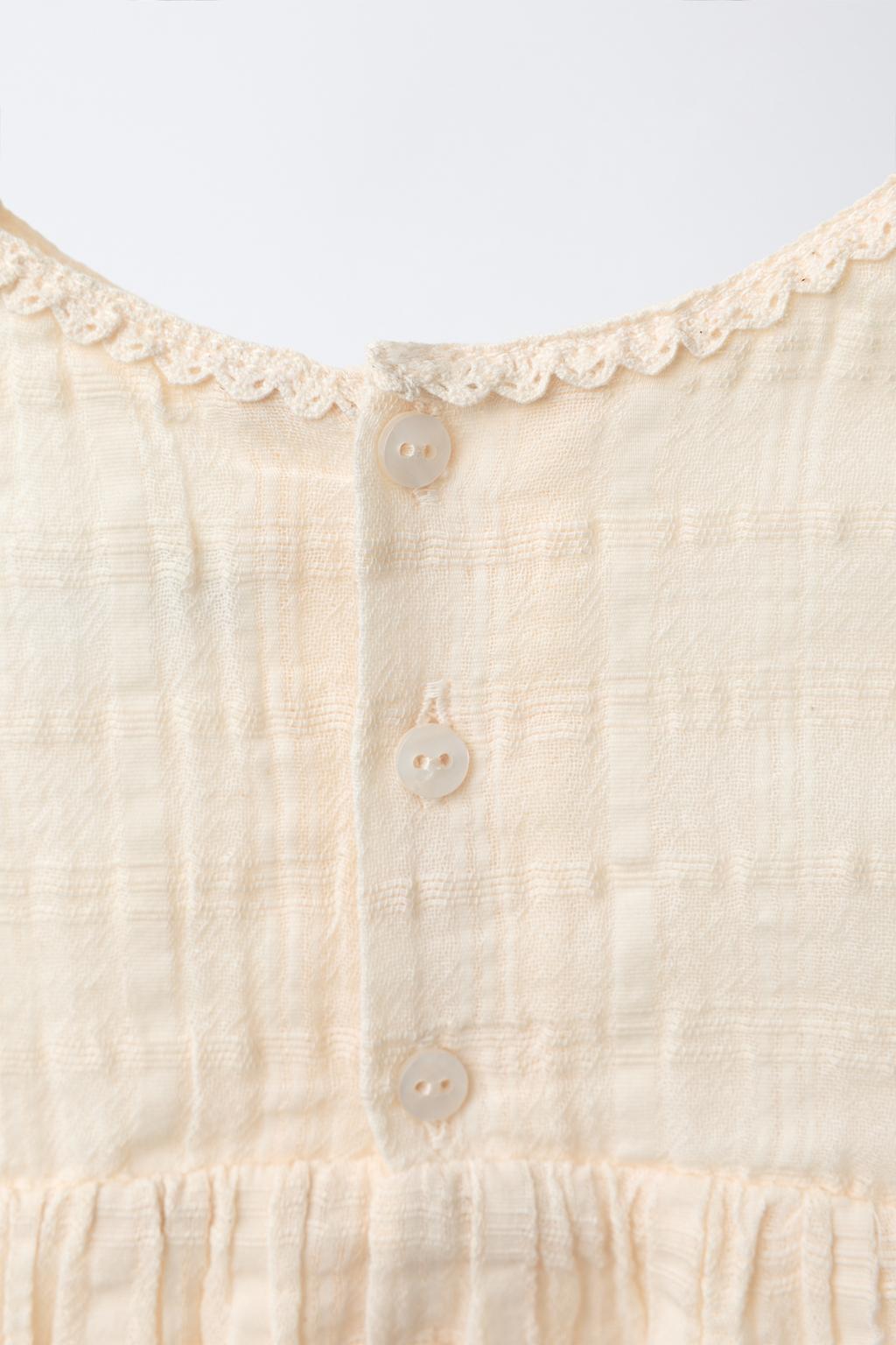 КОМБИНЕЗОН ИЗ РЕЛЬЕФНОЙ ТКАНИ