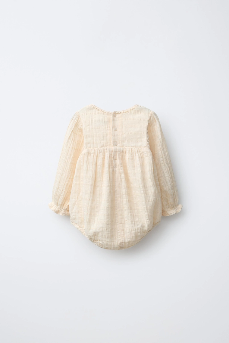 Комбинезон с текстурой