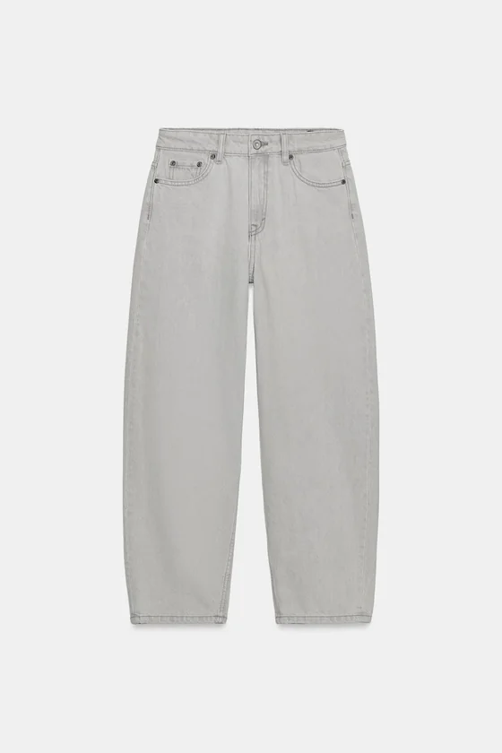 ЗАУЖЕННЫЕ ДЖИНСЫ СО СРЕДНЕЙ ПОСАДКОЙ — коллекция Zara «ZW»