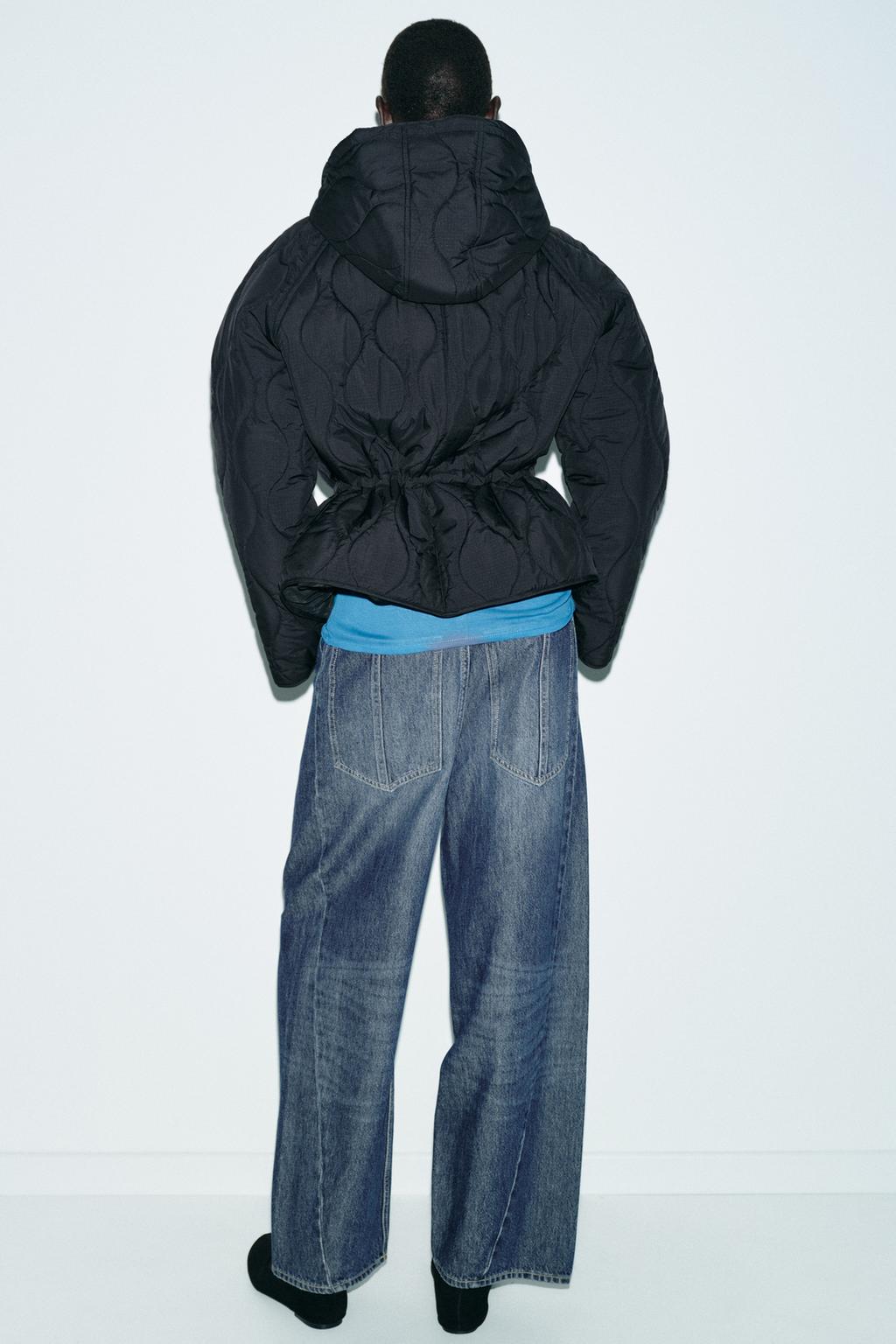 СТЕГАНАЯ КУРТКА С КАПЮШОНОМ