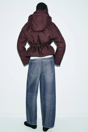 Стеганая куртка с капюшоном- Заказать в России