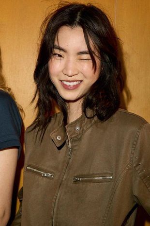 Куртка с заклепками и эффектом потертости- Заказать в России