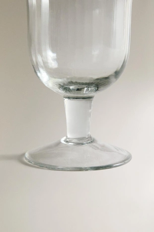 Бокал с рельефным дизайном для вина- Заказать в России