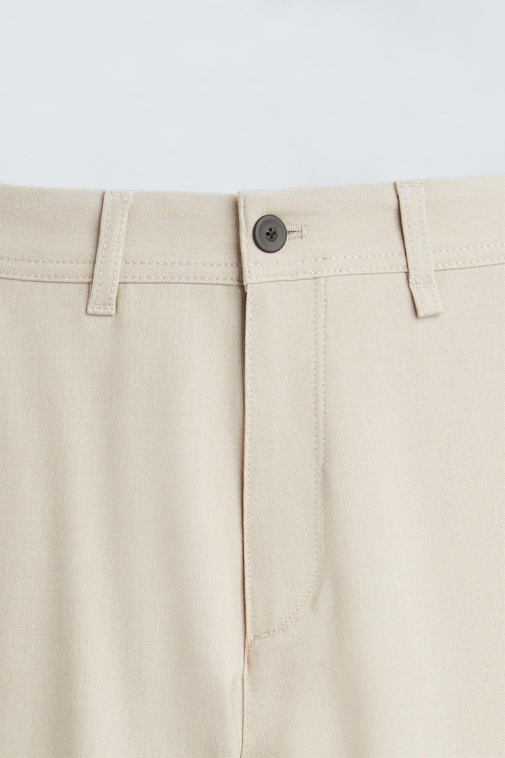 КОМФОРТНЫЕ БРЮКИ ЧИНОС ИЗ РЕЛЬЕФНОЙ ТКАНИ