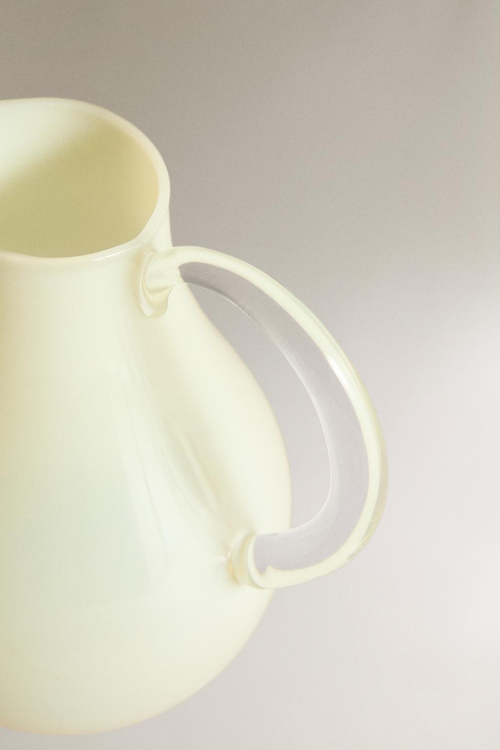 Прозрачный кувшин из цветного боросиликатного стекла