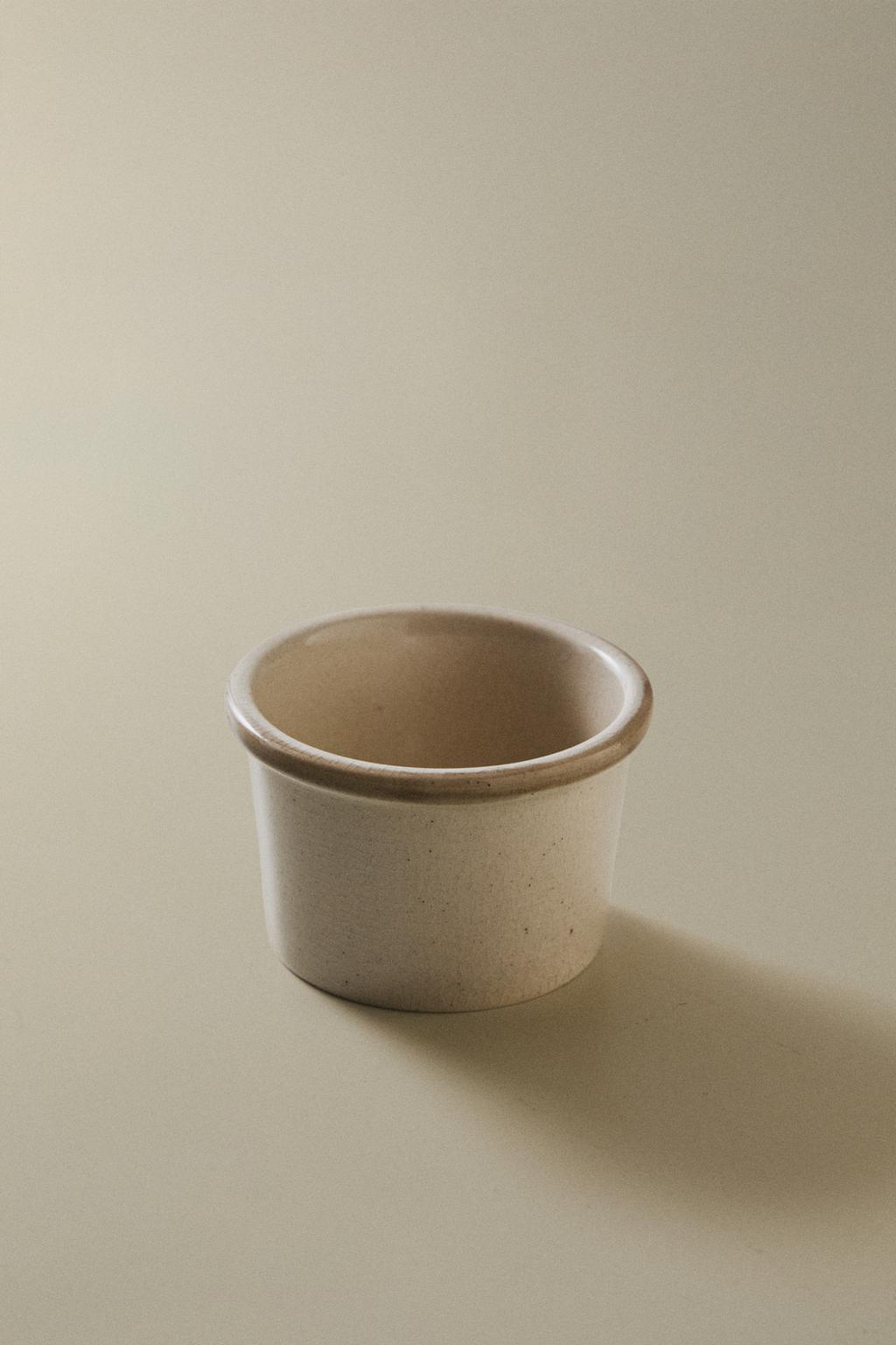 Цилиндрическая керамическая чашка для закусок