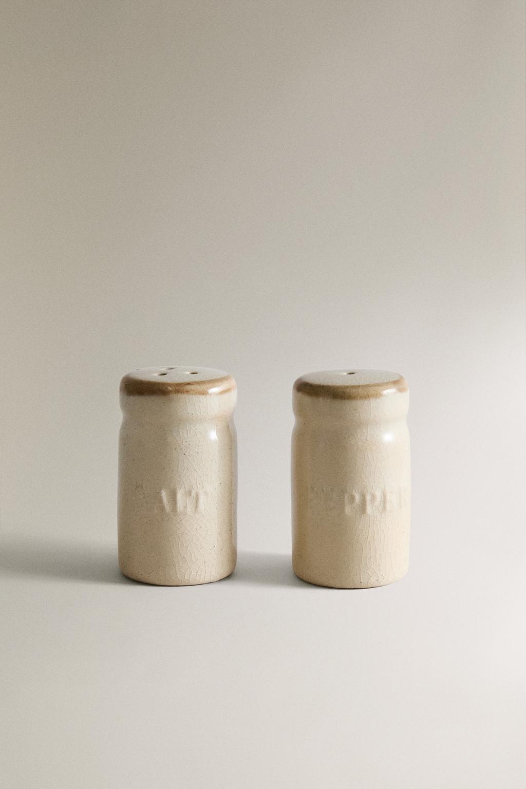 Набор солонка и перечница из керамики