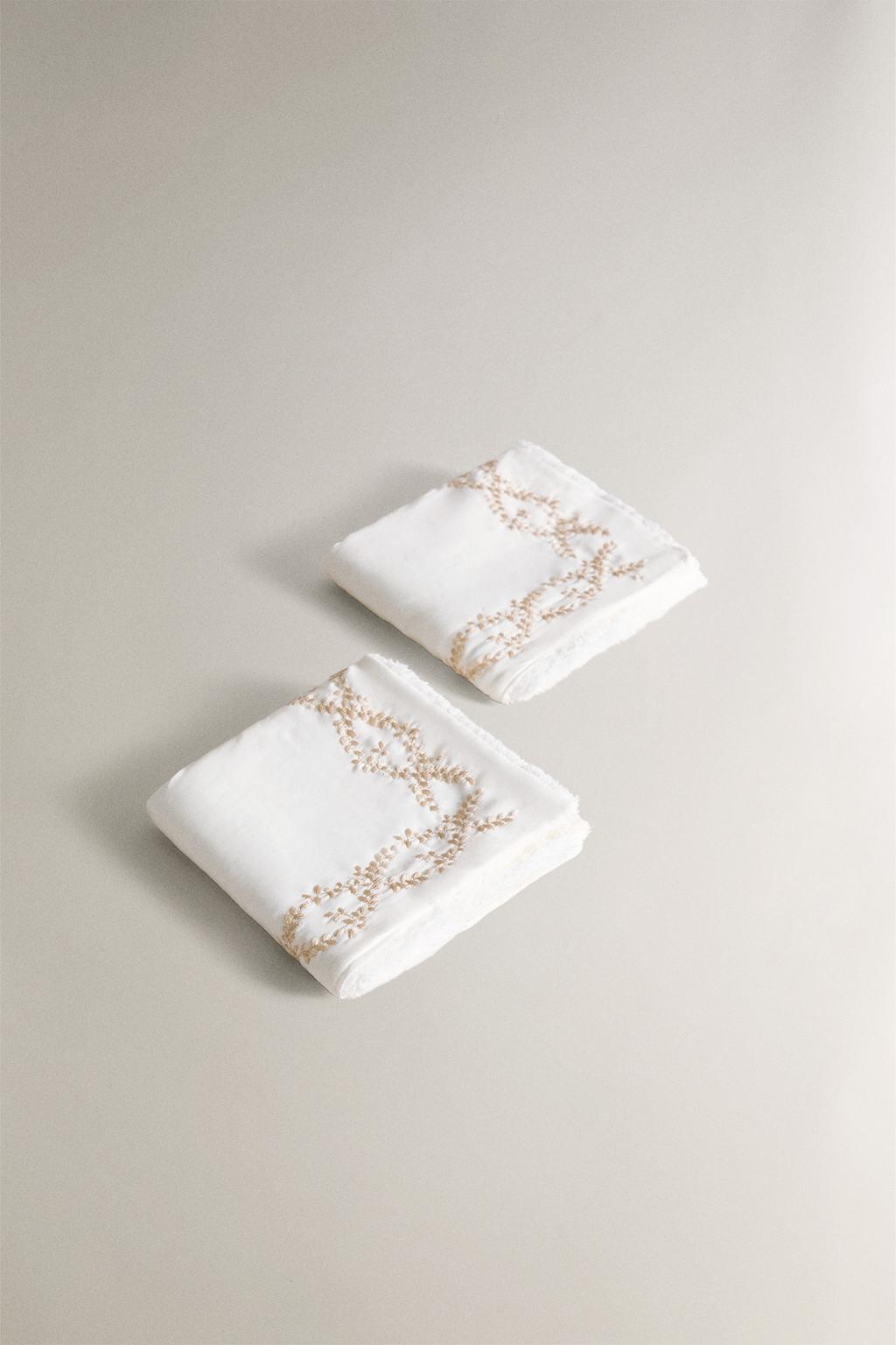 Набор гостевых полотенец с вышивкой растений (набор из 2)