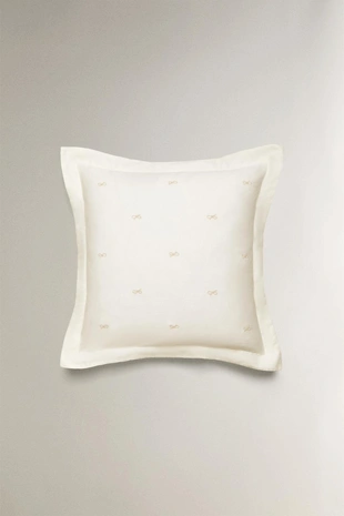 Наволочка из хлопкового сатина с бантами (300 нитей)- Заказать в России