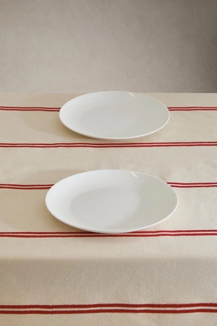 Скатерть с двойной вышитой полосой- Заказать в России