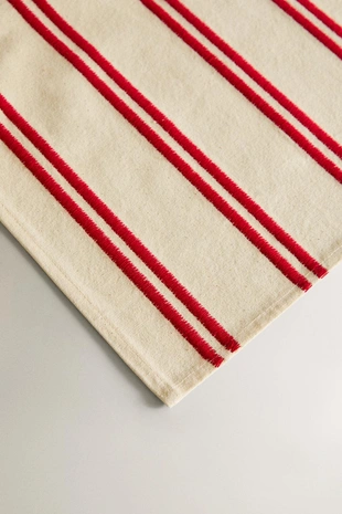 Вышитый бегунок для стола с двойной полосой- Заказать в России